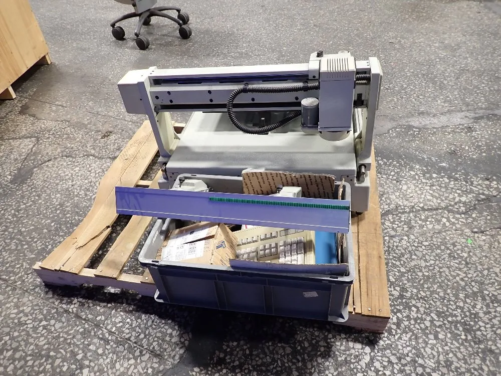 Hermes Vanguard 7000 Engraving Machine