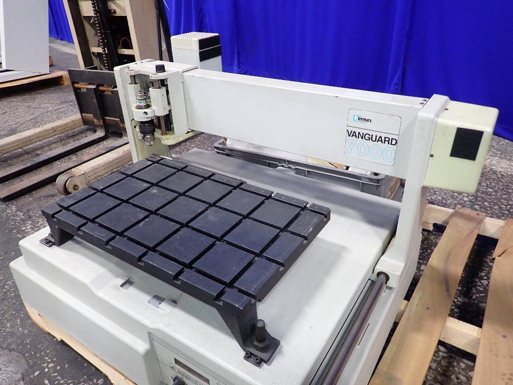 Hermes Vanguard 7000 Engraving Machine