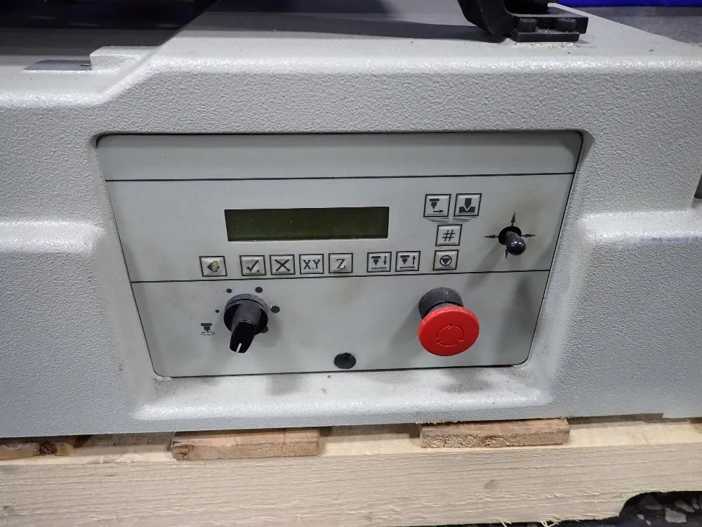 Hermes Vanguard 7000 Engraving Machine