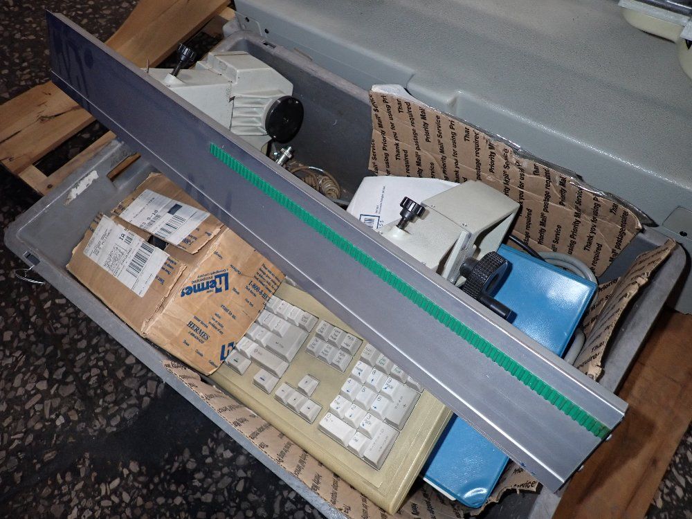 Hermes Vanguard 7000 Engraving Machine