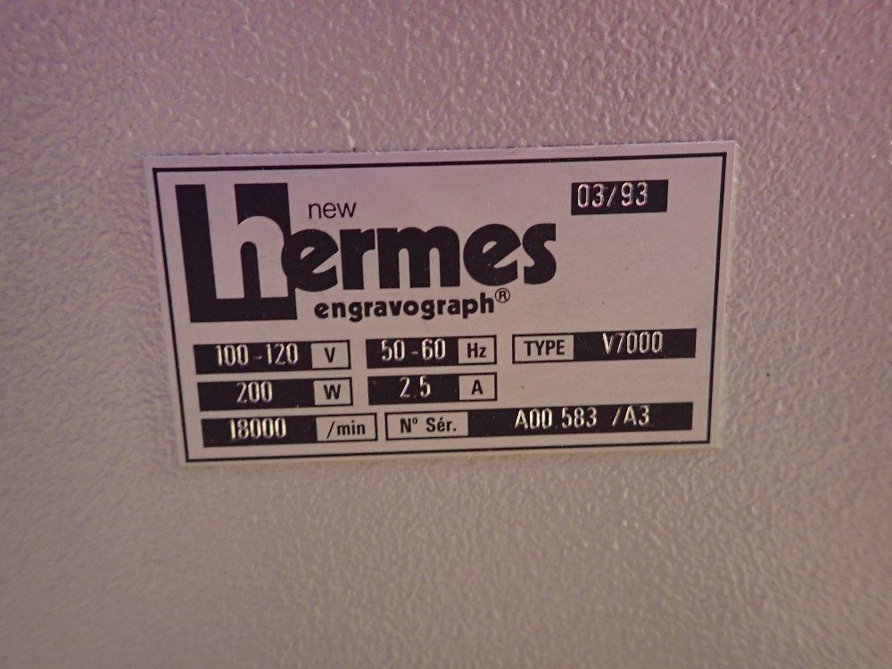 Hermes Vanguard 7000 Engraving Machine
