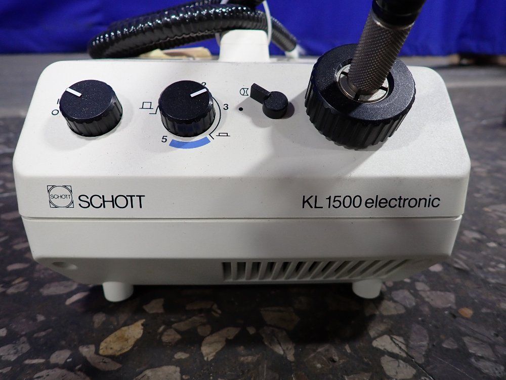 Schott Cold Light Source
