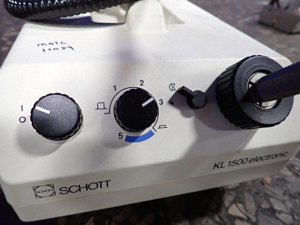 Schott Cold Light Source