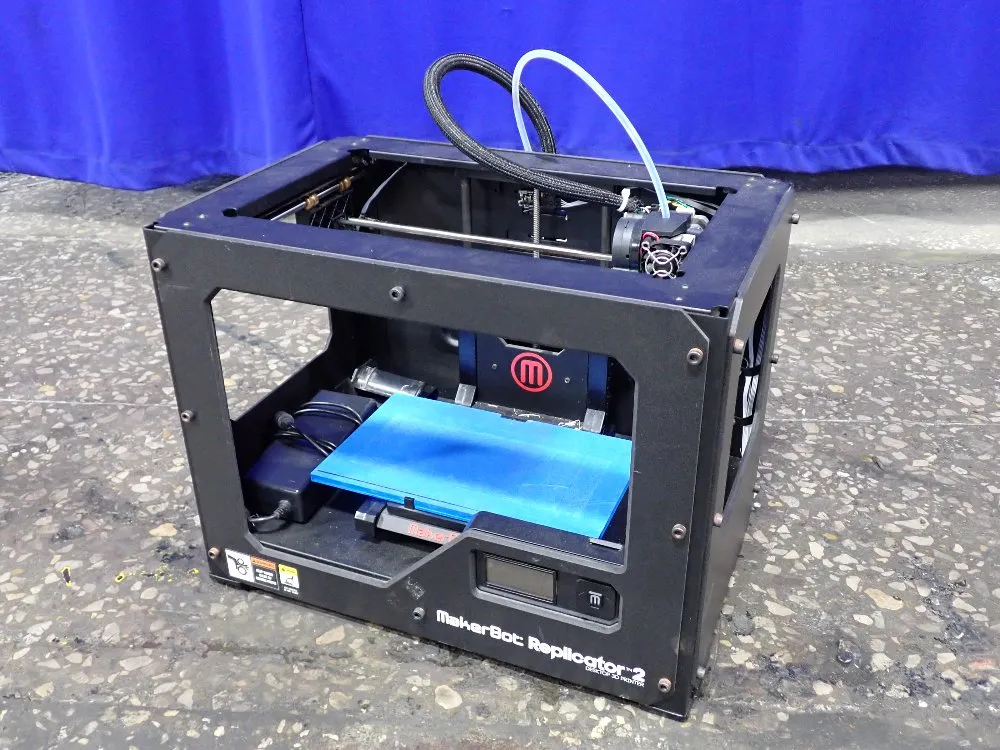 DESKTOP 3D PRINTER