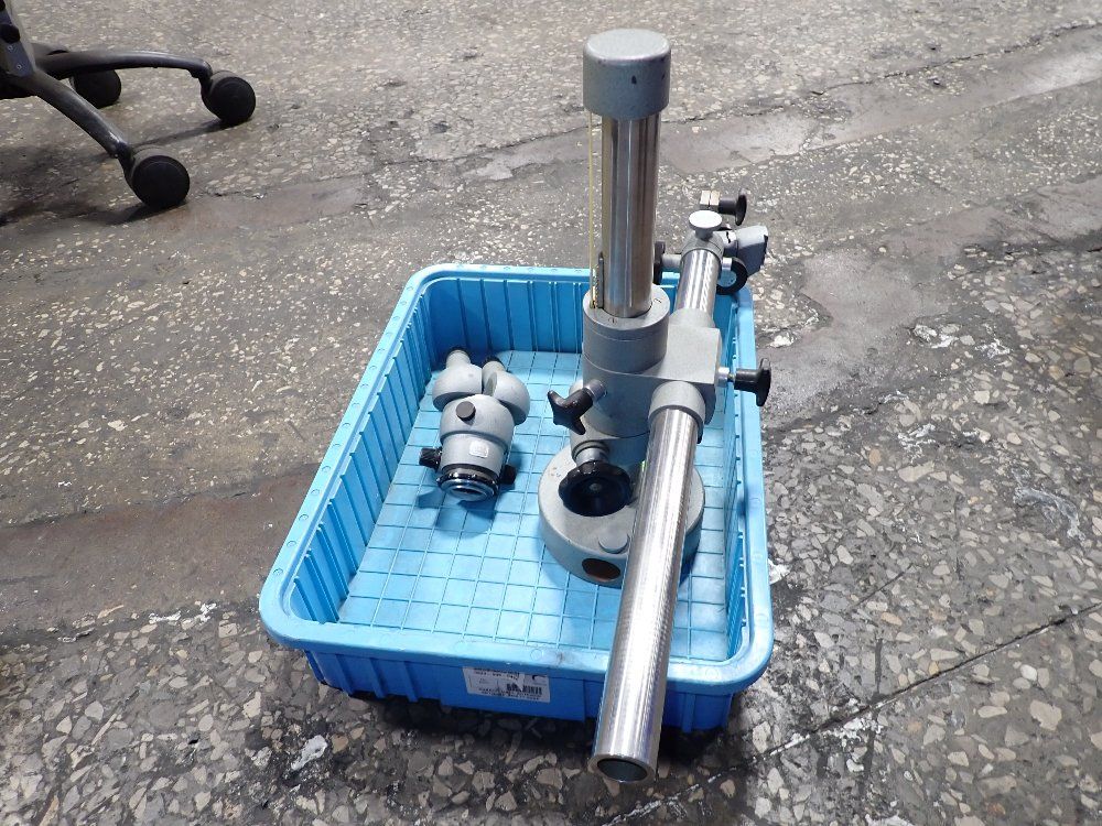 Carl Zeiss Stereo Microscope