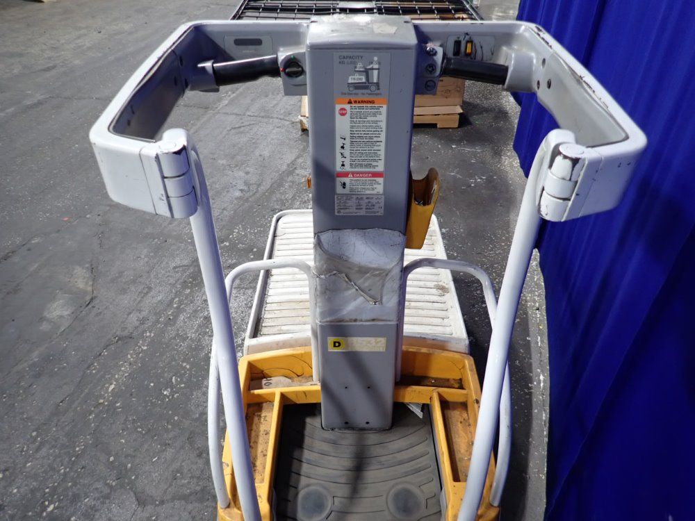 Crown Crown Wav50118 Man Lift
