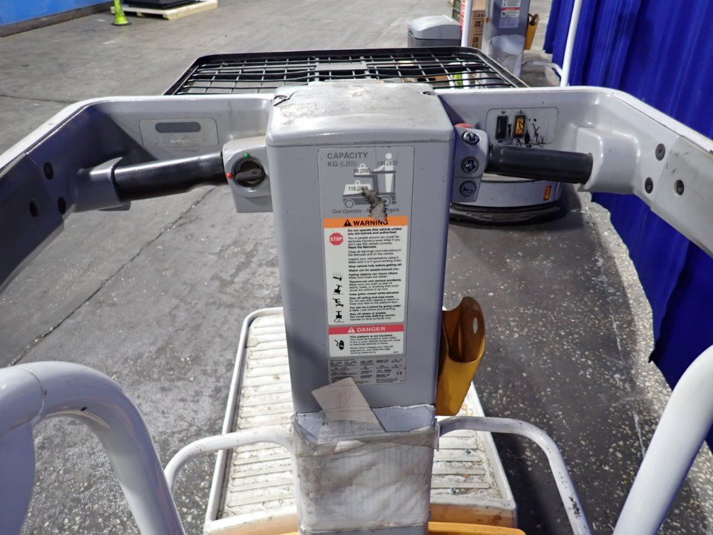 Crown Crown Wav50118 Man Lift