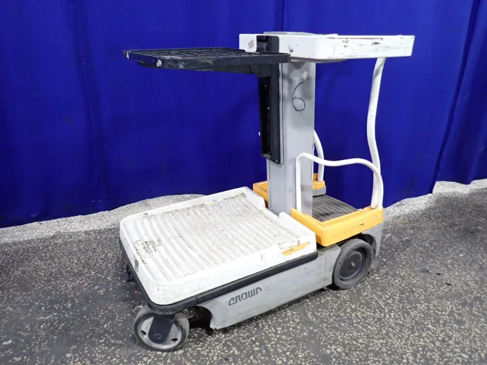 CROWN WAV50-118 MAN LIFT