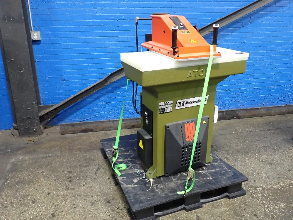 Atom 2021 Atom Se 20c Clicker Press