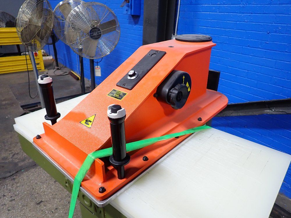 Atom 2021 Atom Se 20c Clicker Press