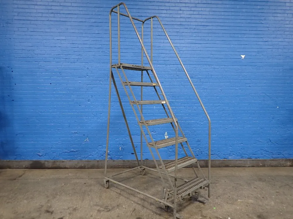 PORTABLE STAIRS