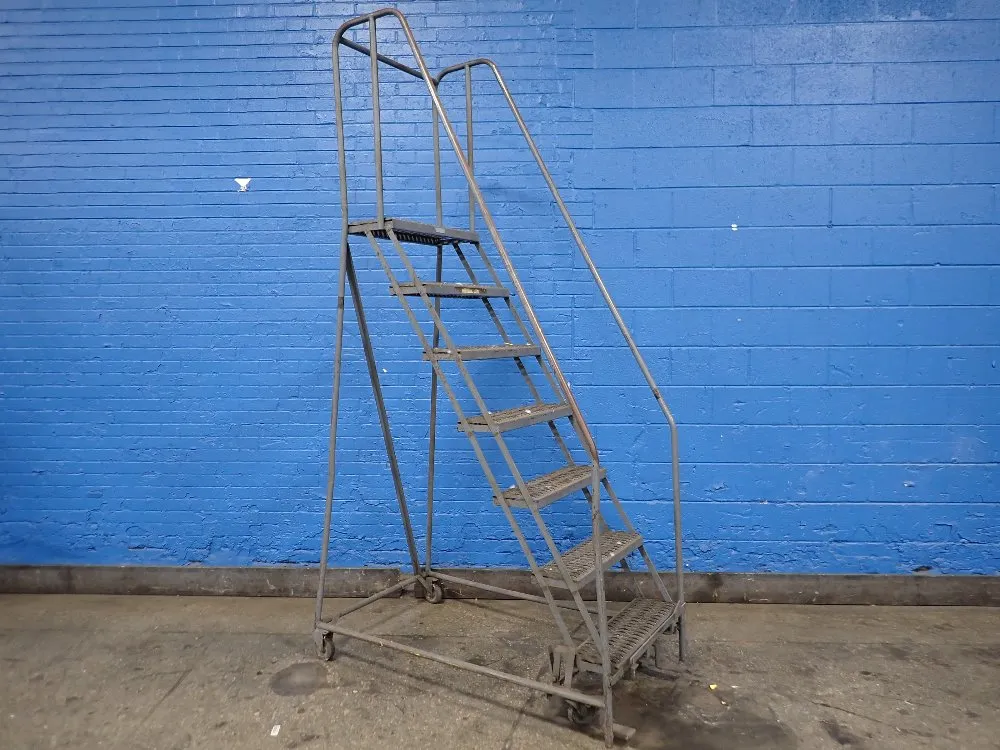 PORTABLE STAIRS