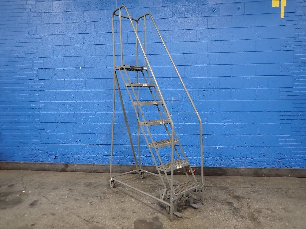 PORTABLE STAIRS