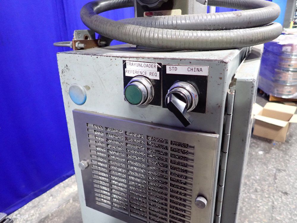  Tray Unloader