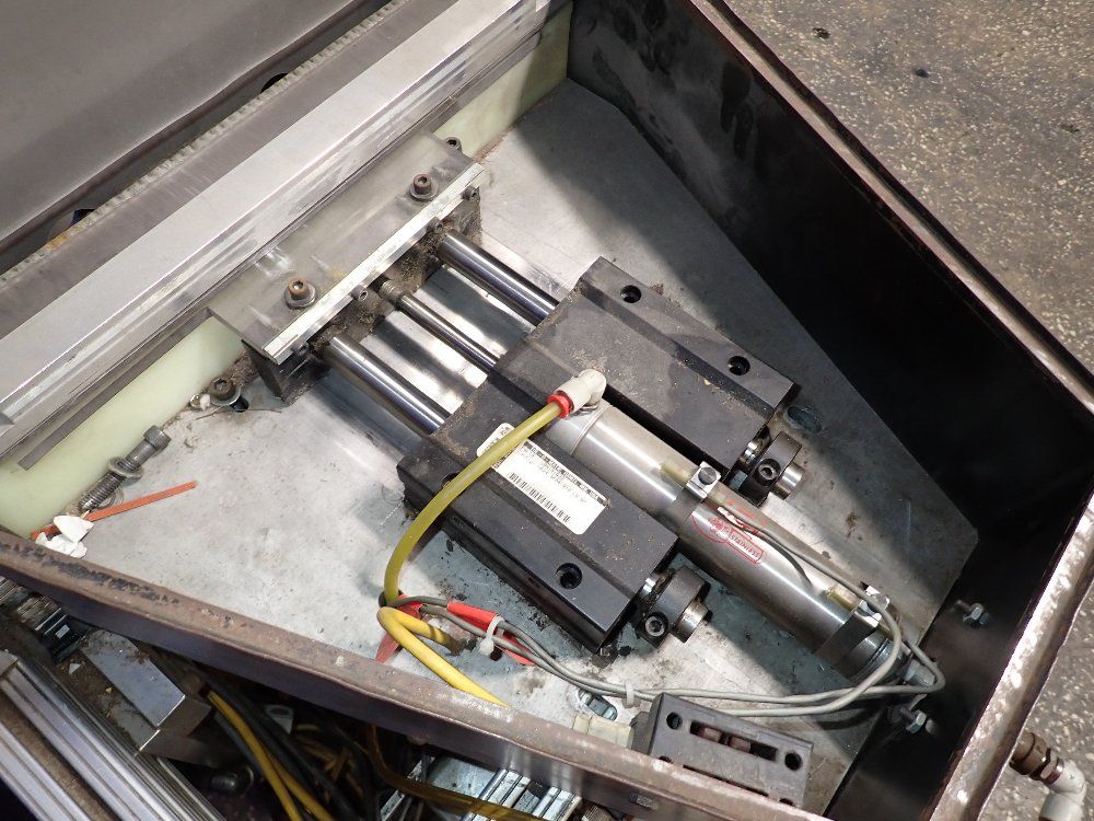  Tray Unloader