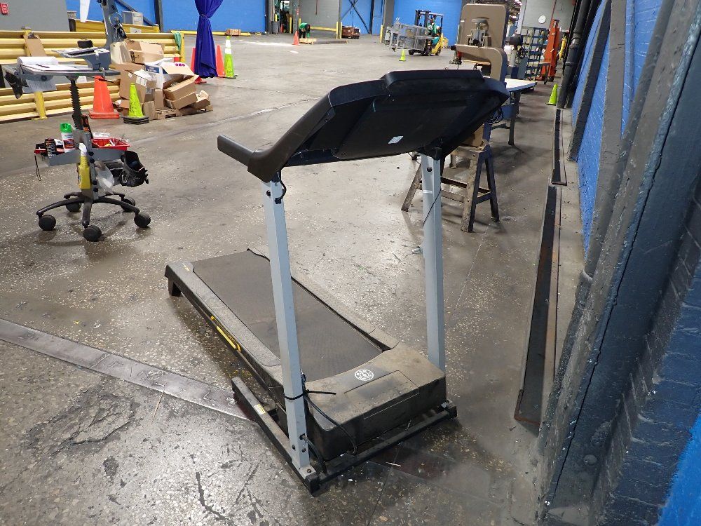 Golds Gym Ipad Compatible Tredmill