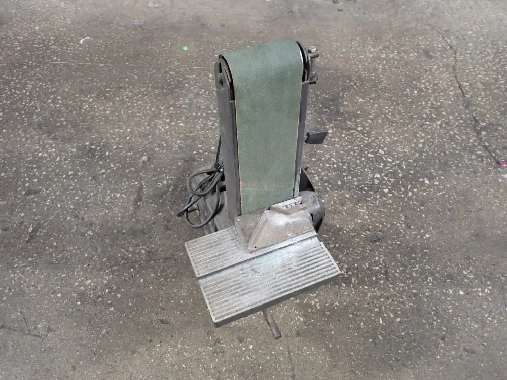 BELT SANDER