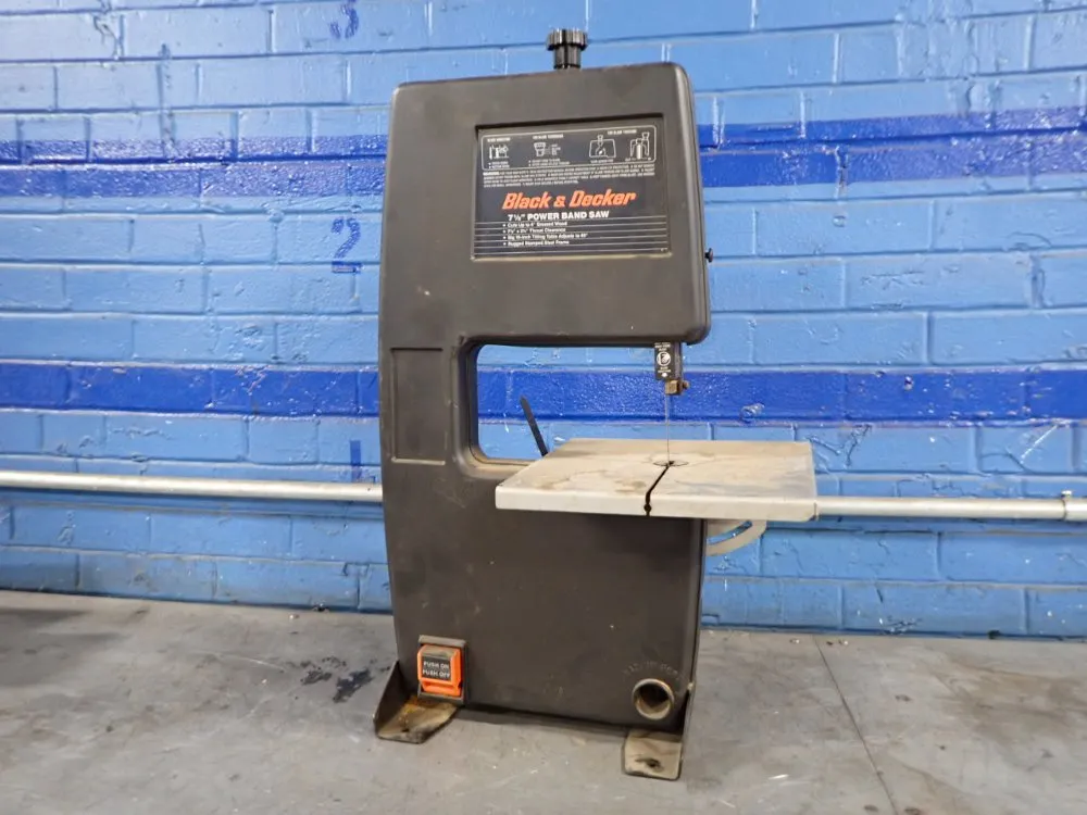 VERTICAL BAND SAW