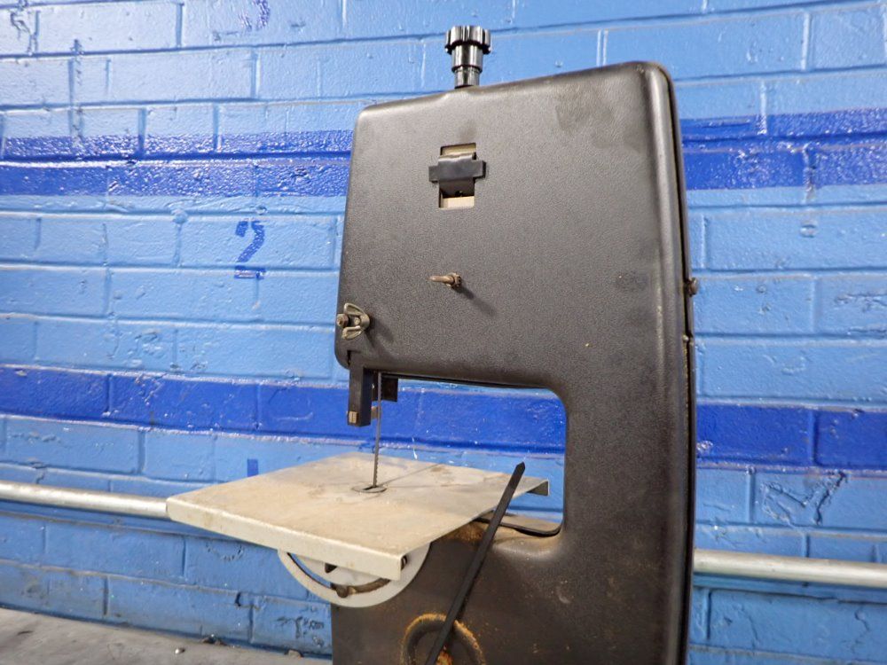 Black  Decker Vertical Band Saw