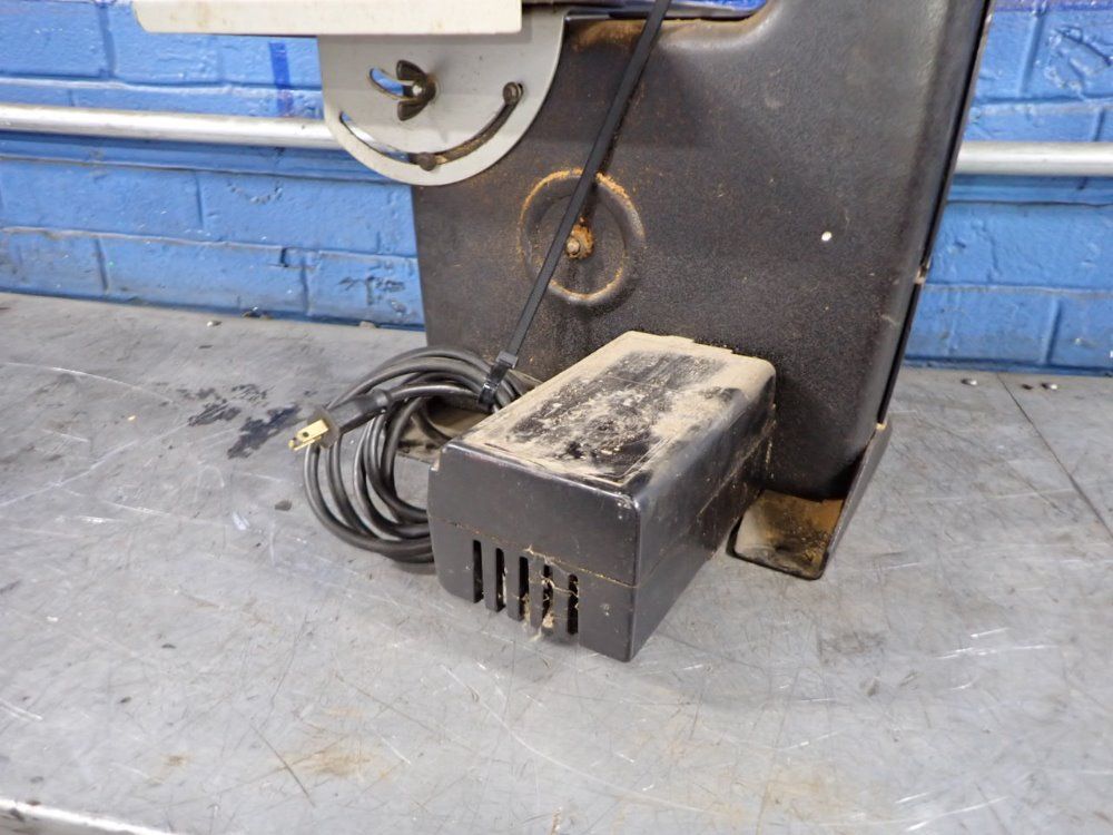 Black  Decker Vertical Band Saw