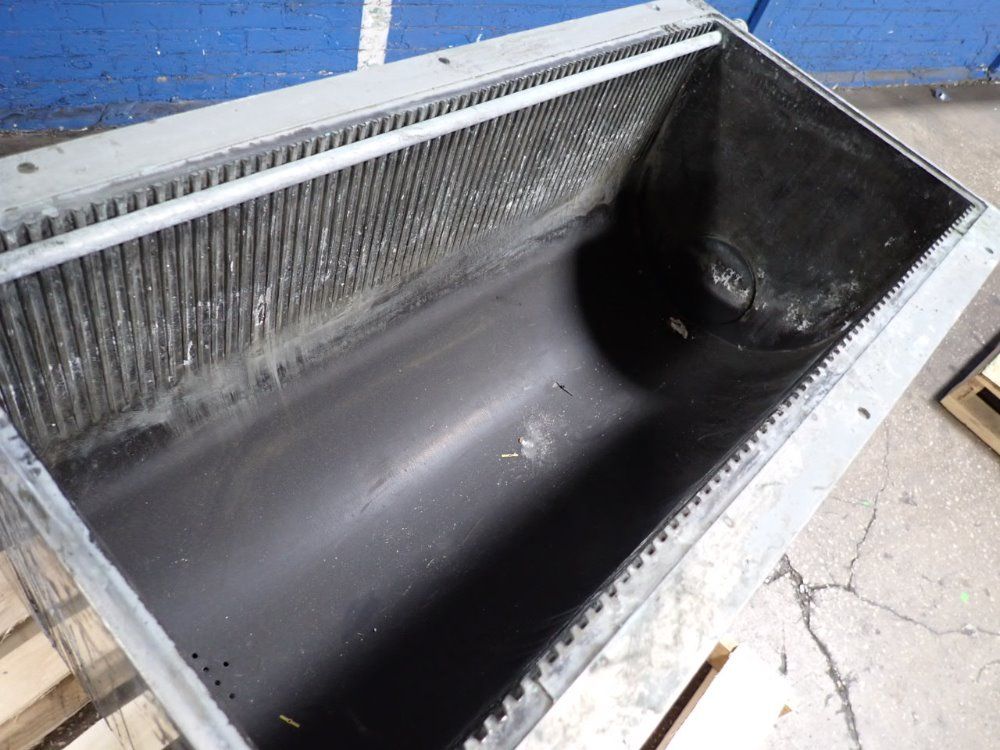 C  M Topline Vibratory Finisher