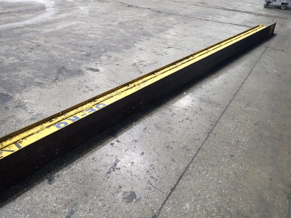 Deko Ceiling Mount Crane
