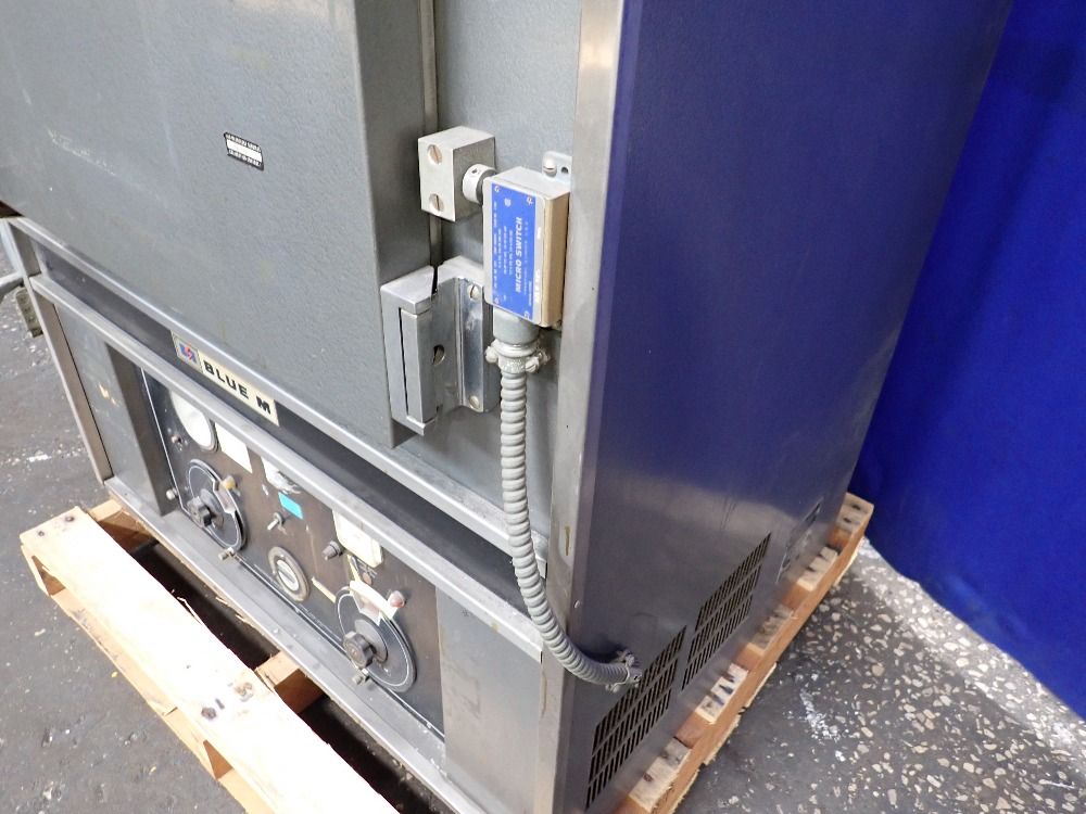 Blue M Oven