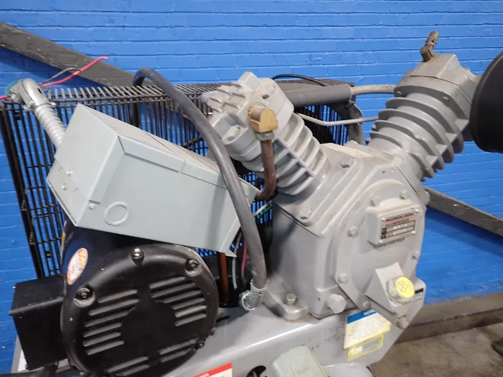 Ingersoll Rand T30 Air Compressor