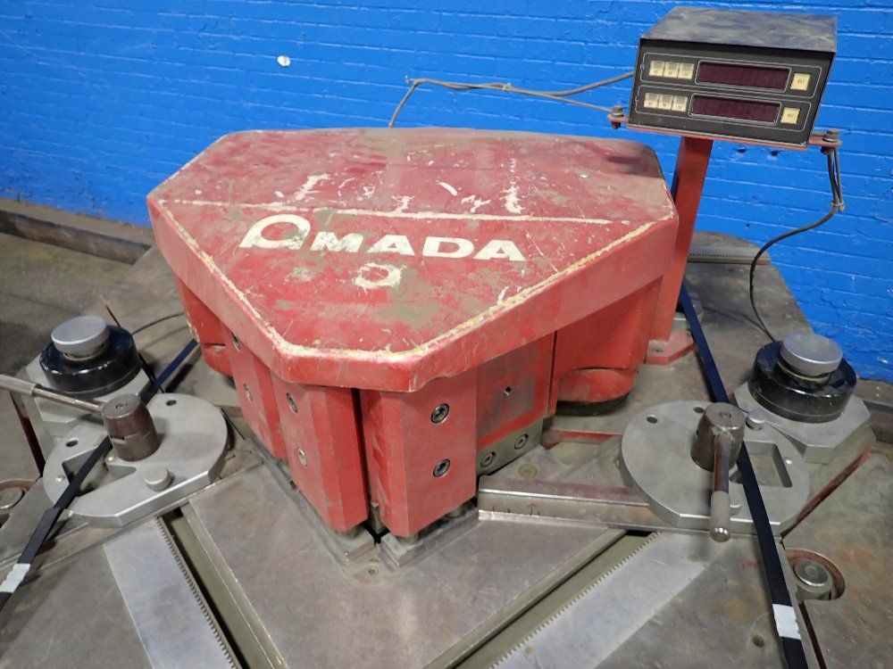 Amada 1986 Amada Cshw220 Corner Notcher