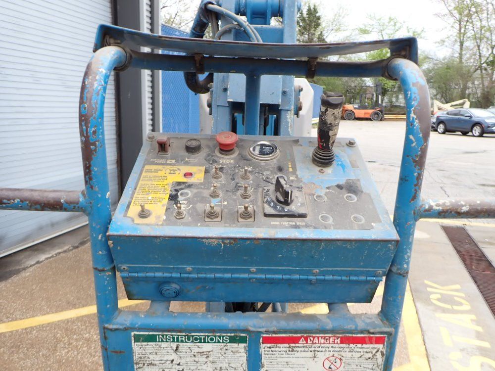 Genie 1999 Genie Z34  22n Boom Lift