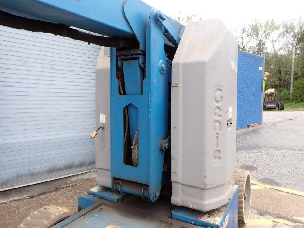 Genie 1999 Genie Z34  22n Boom Lift