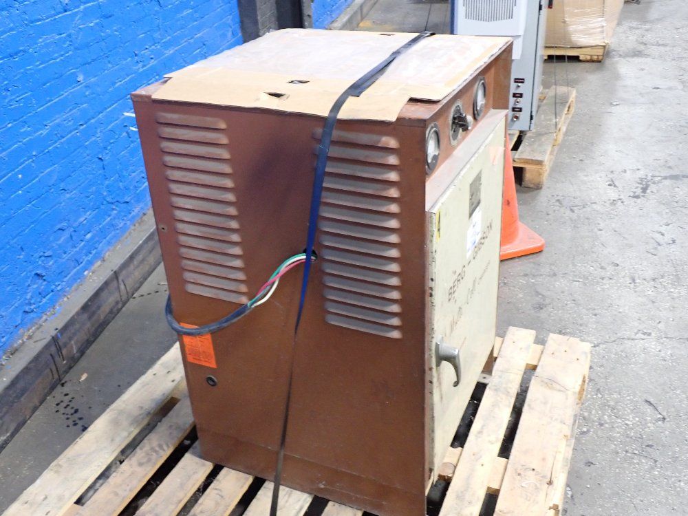 Berggibson Multicell Battery Charger