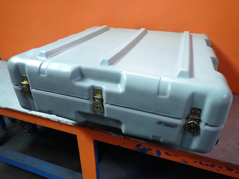 Hardigg Cases Transit Case Exterior 30 X 30 X 9 Interior Foam Removed 27 X 27  X 8 14