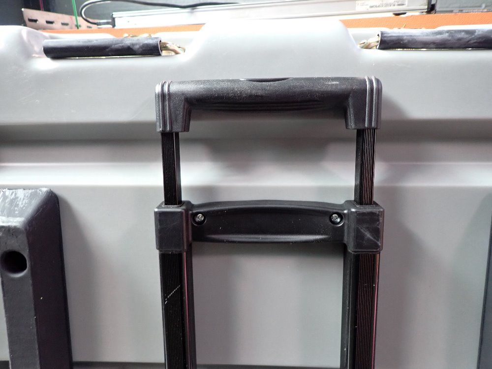 Hardigg Cases Transit Case Exterior 30 X 30 X 9 Interior Foam Removed 27 X 27  X 8 14