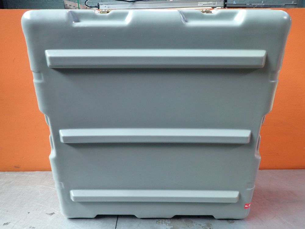 Hardigg Cases Transit Case Exterior 30 X 30 X 9 Interior Foam Removed 27 X 27  X 8 14