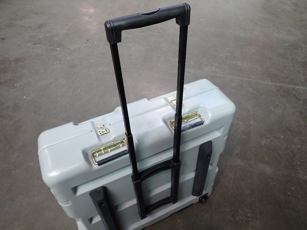 Hardigg Cases Transit Case Exterior 30 X 30 X 9 Interior Foam Removed 27 X 27  X 8 14