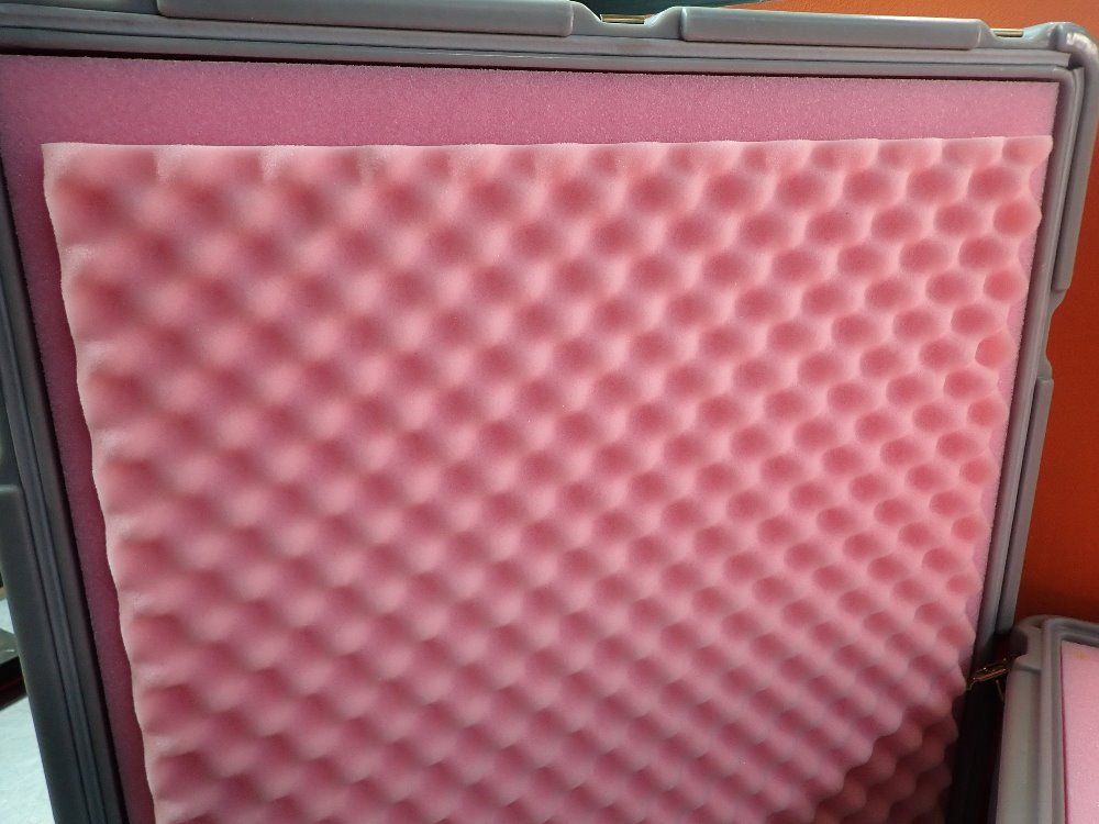 Hardigg Cases Transit Case Exterior 30 X 30 X 9 Interior Foam Removed 27 X 27  X 8 14