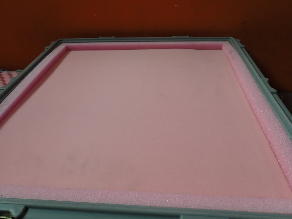 Hardigg Cases Transit Case Exterior 30 X 30 X 9 Interior Foam Removed 27 X 27  X 8 14