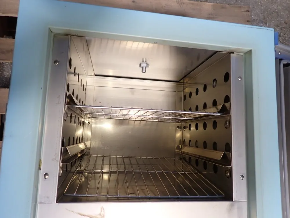 Blue M Oven