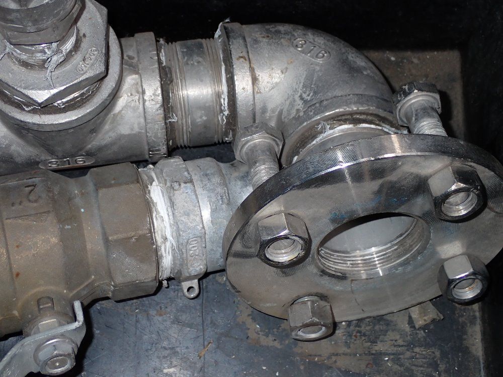  Valves