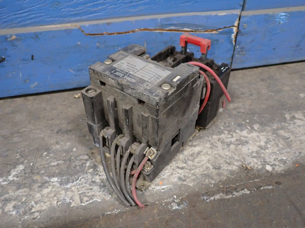 Square D Contactor - Sc03