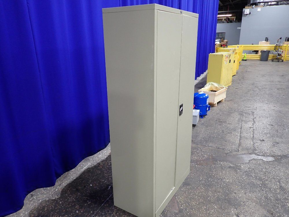 Global Storage Cabinet