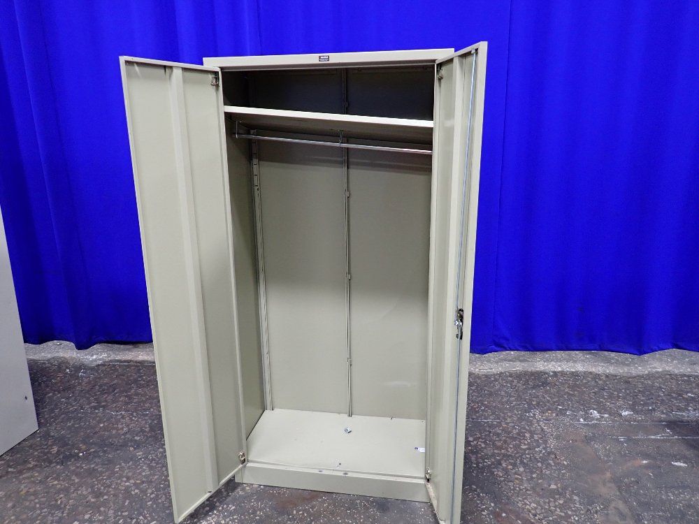 Global Storage Cabinet