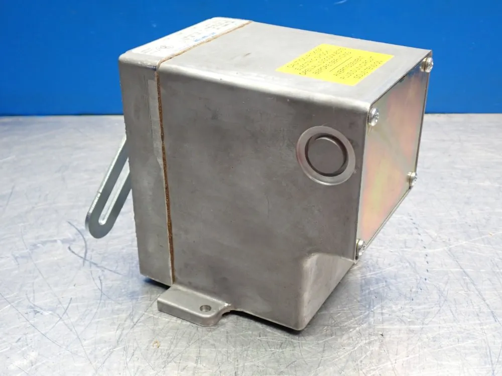 Karl Dungs, Ltd Max Flow 2,000 Scfm Actuator Rm Series - Ema-405-1