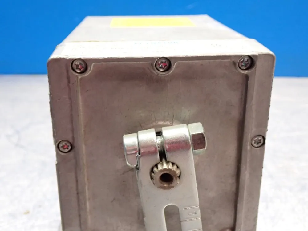 Karl Dungs, Ltd Max Flow 2,000 Scfm Actuator Rm Series - Ema-405-1