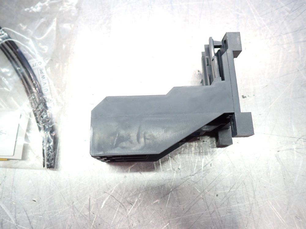 Abb Component Kit Lot Of 6 Plus Abb A26-30, M0325 - 1saz211201r1047