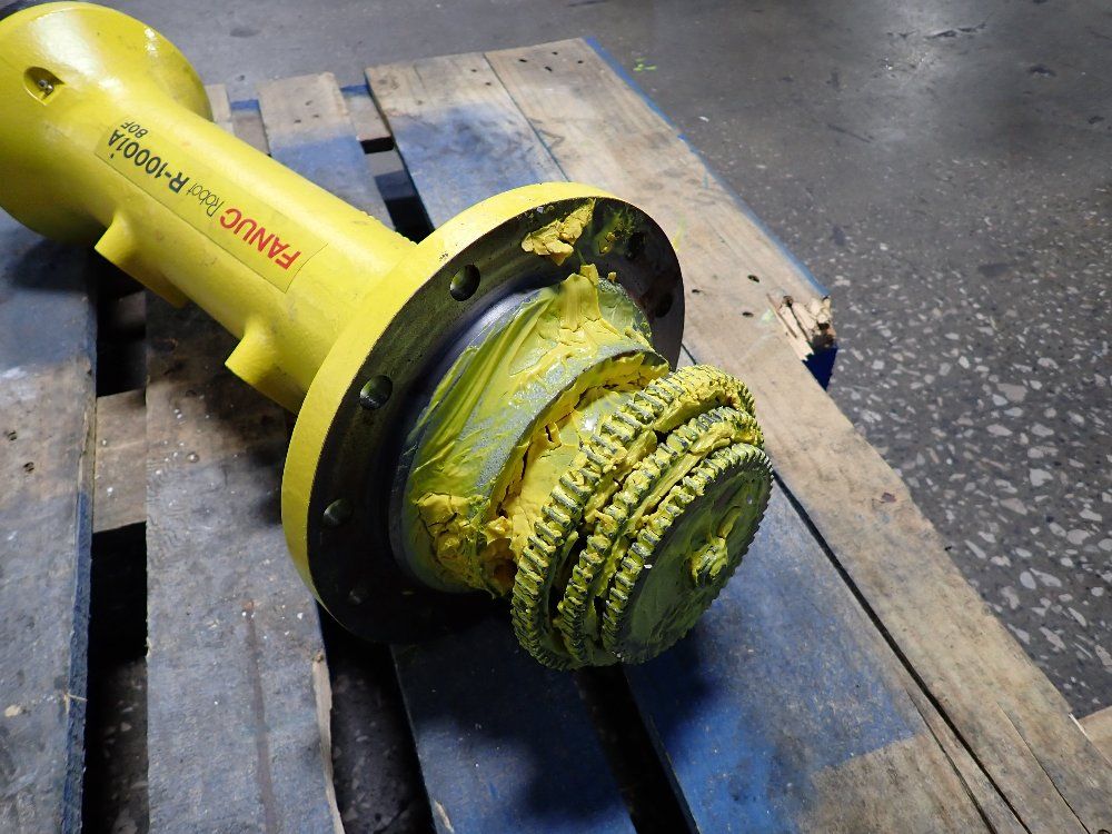 Fanuc Fanuc R1000ia 80f Robot Arm