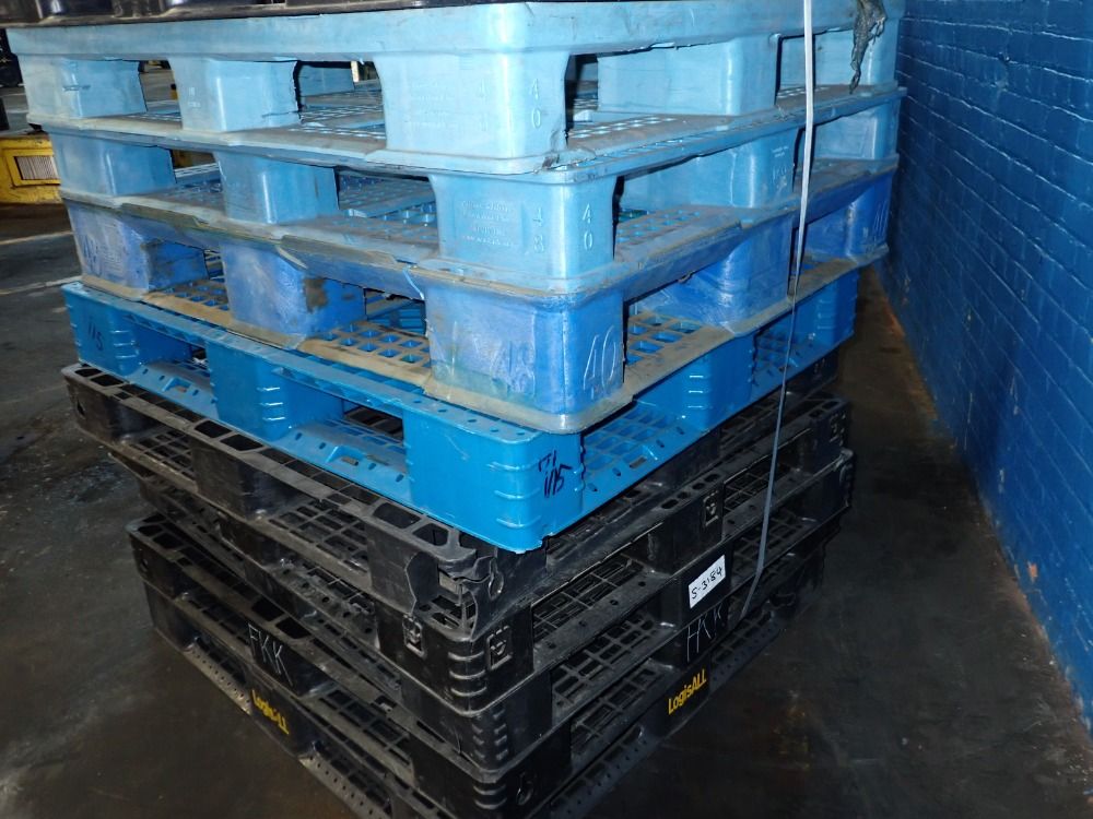 Plastic Skids/pallets