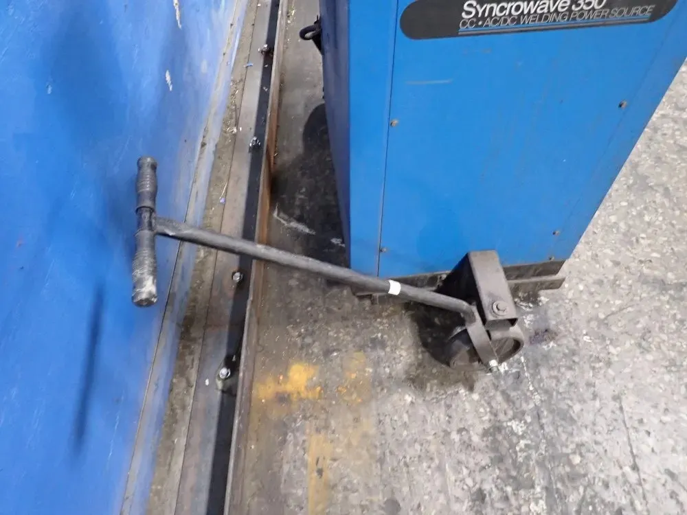 Miller Miller Syncrowave 350 Welder