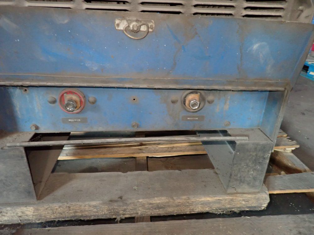 Miller 450 Amps Welder - Deltaweld 451